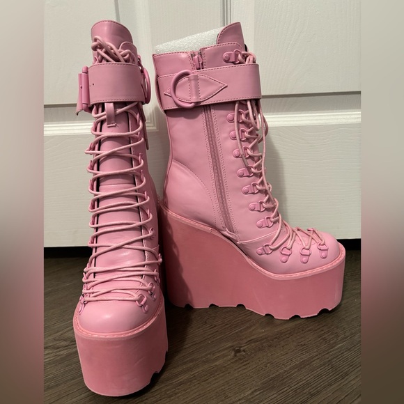 Dolls Kill / Sugar Thrillz Bubblegum Traitor Boots - Picture 6 of 11